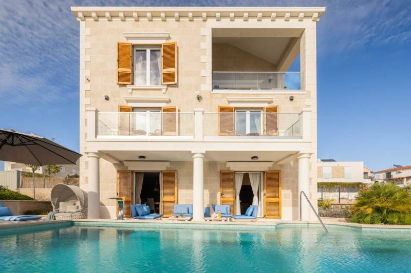 Luxusvilla Skyfall mit Pool Primošten