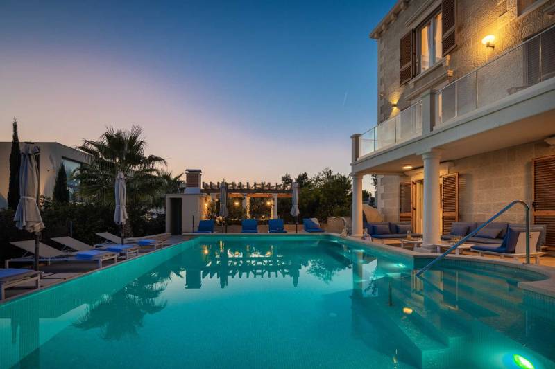 Luxusvilla Skyfall mit Pool Primošten