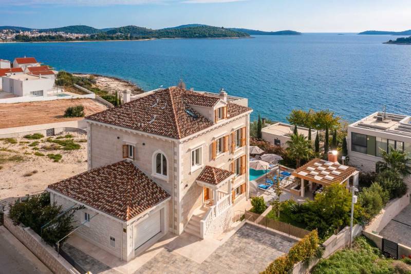 Luxusvilla Skyfall mit Pool Primošten