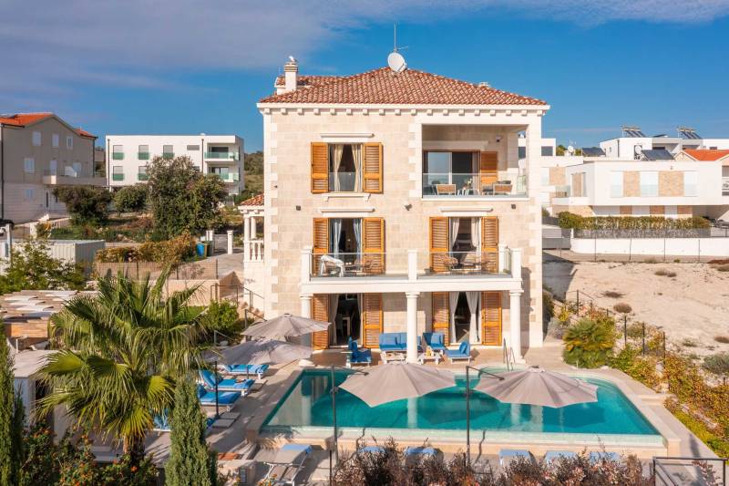 Luxusvilla Skyfall mit Pool Primošten