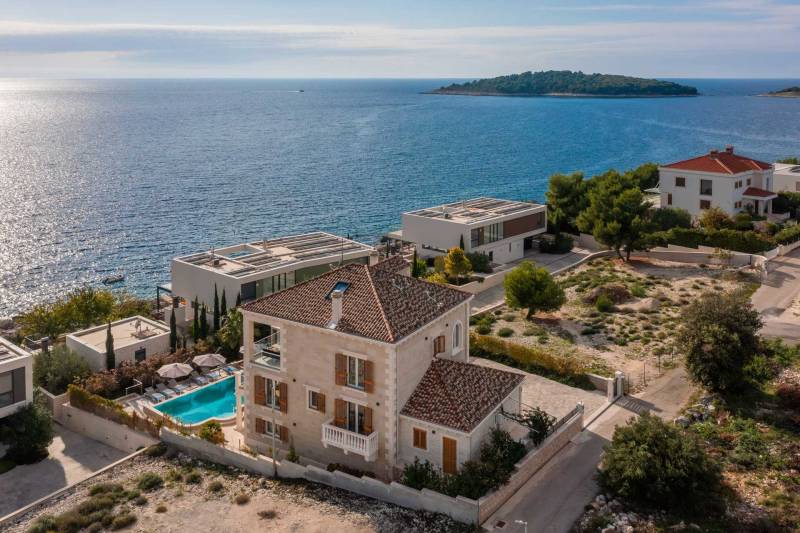 Luxusvilla Skyfall mit Pool Primošten