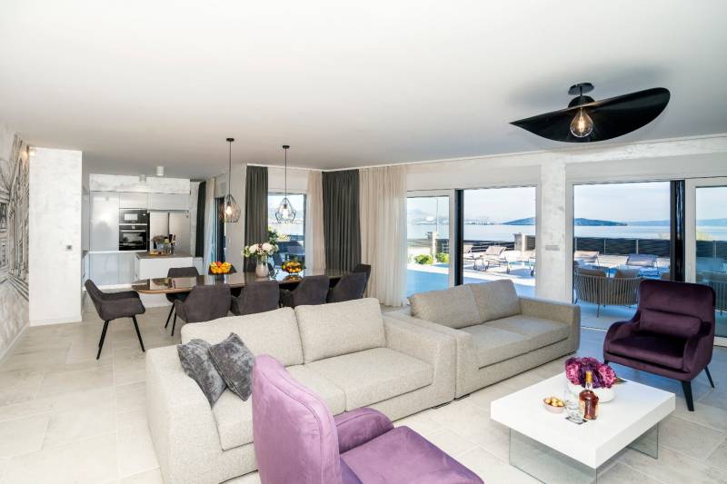 Vila Atlantis na Plaži s Bazenom Trogir