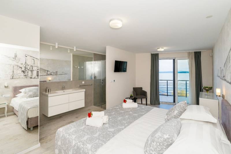 Vila Atlantis na Plaži s Bazenom Trogir