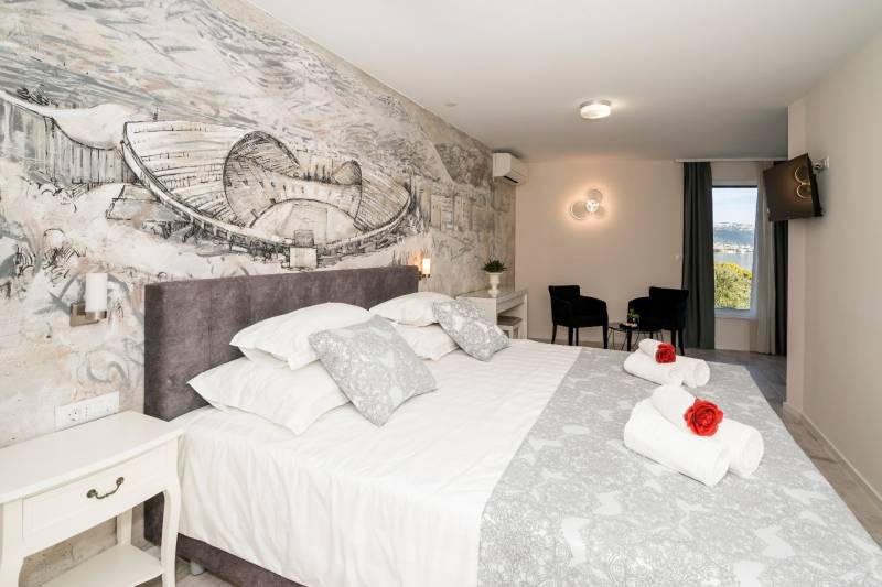 Vila Atlantis na Plaži s Bazenom Trogir