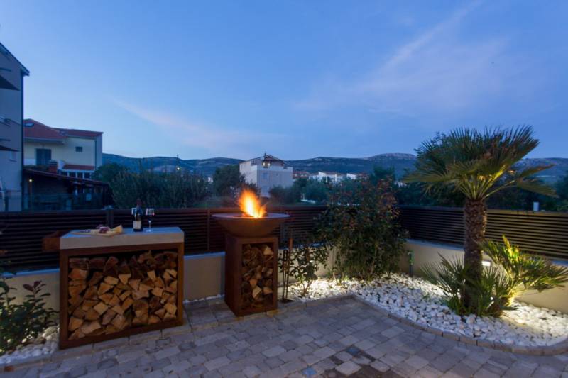 Vila Atlantis na Plaži s Bazenom Trogir