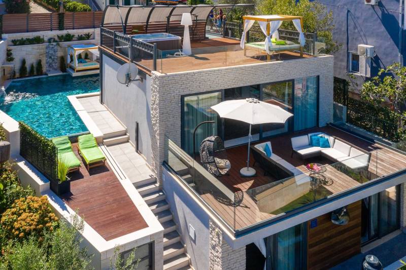 Villa Arbanessa mit beheiztem Pool Trogir