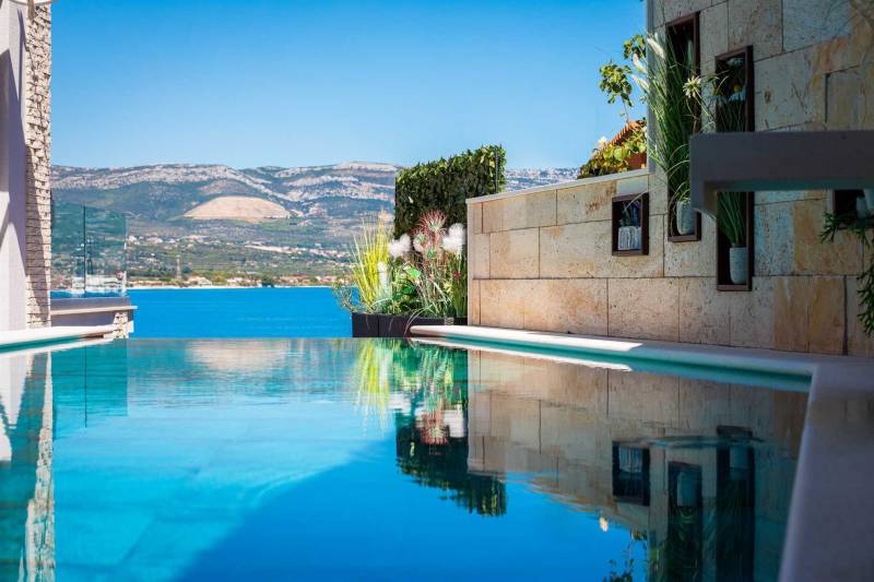 Villa Arbanessa mit beheiztem Pool Trogir