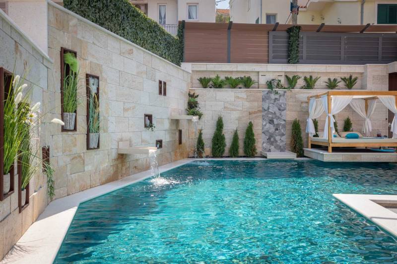 Villa Arbanessa mit beheiztem Pool Trogir