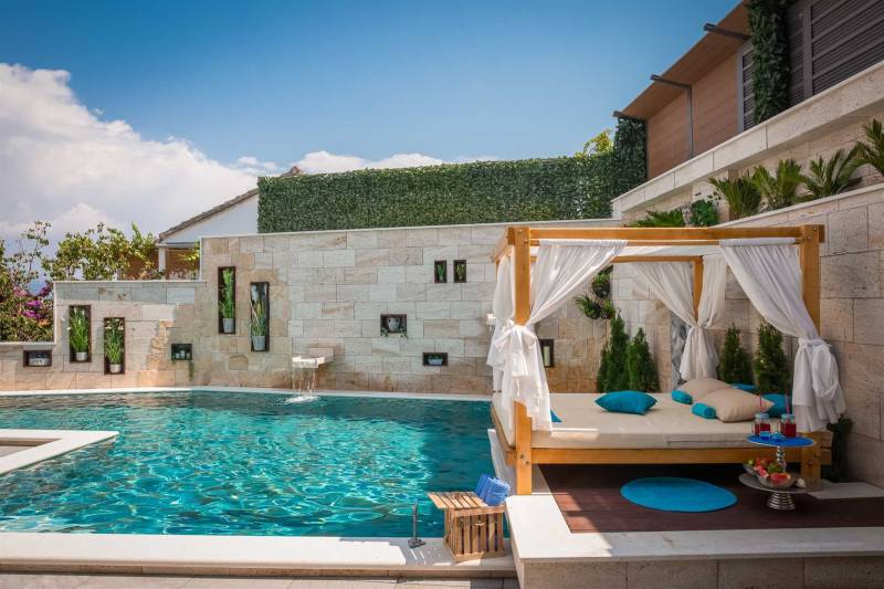 Villa Arbanessa mit beheiztem Pool Trogir