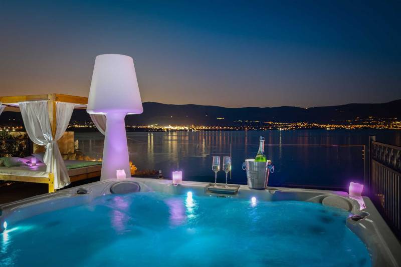 Villa Arbanessa mit beheiztem Pool Trogir