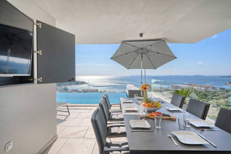 Villa Surfline mit Pool Primošten