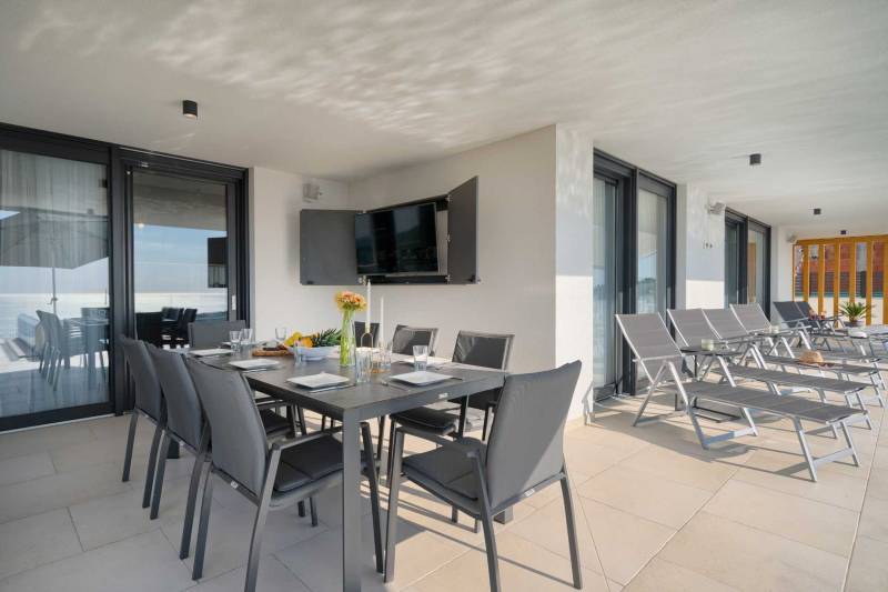 Villa Surfline mit Pool Primošten