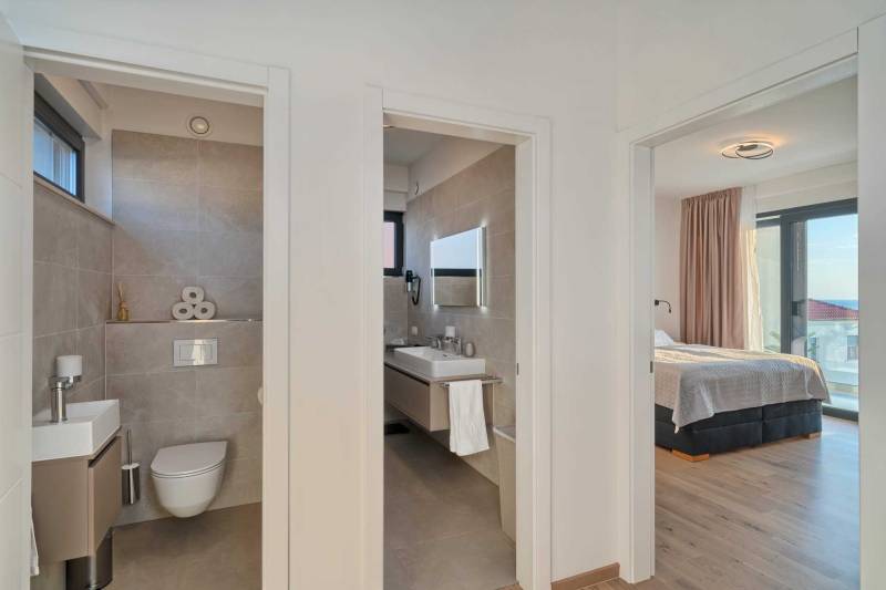 Villa Surfline mit Pool Primošten