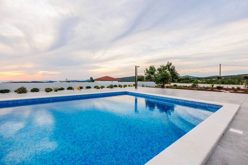 Villa Volare with Pool Primošten