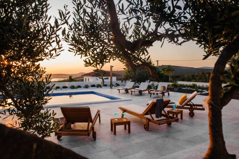 Villa Volare with Pool Primošten