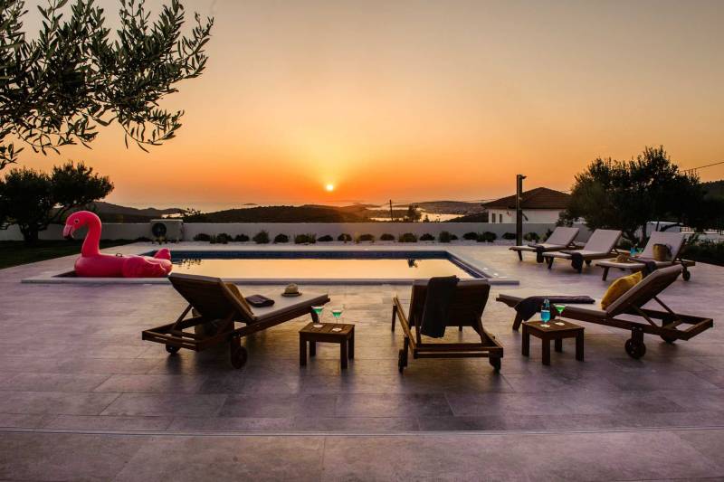 Villa Volare with Pool Primošten