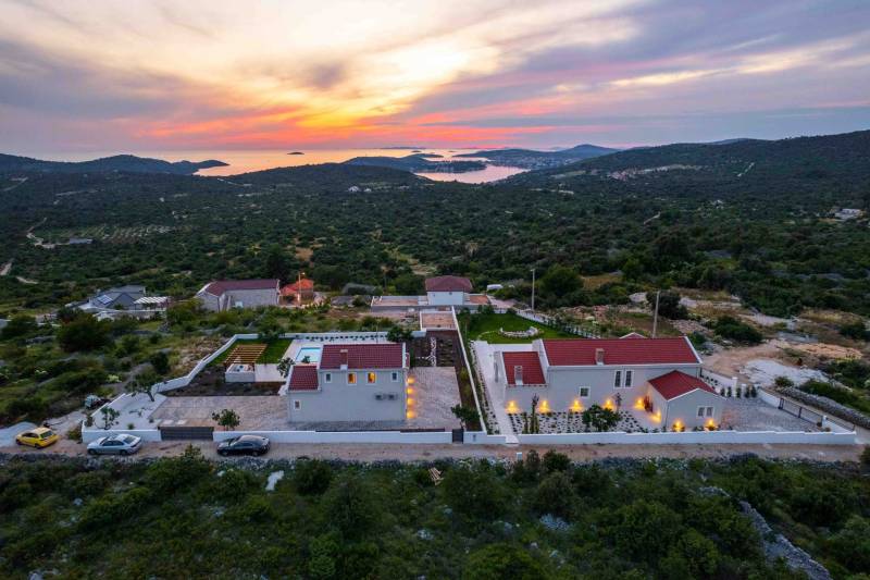Villa Volare with Pool Primošten