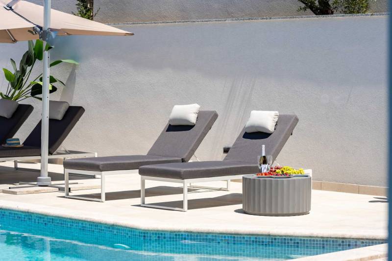 Villa Naaria mit Pool Split