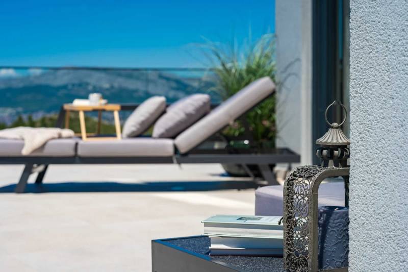 Villa Naaria mit Pool Split