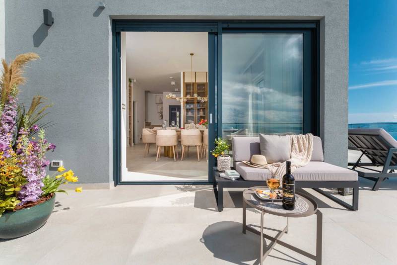 Villa Naaria mit Pool Split