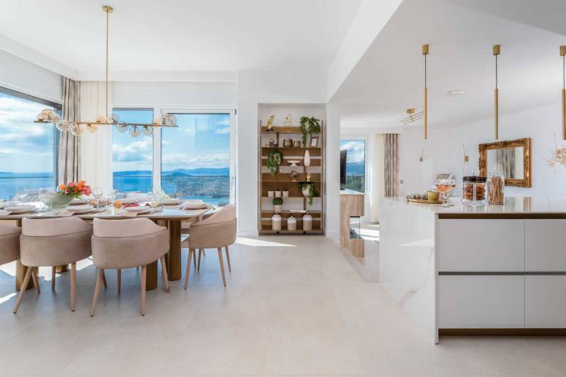 Villa Naaria mit Pool Split