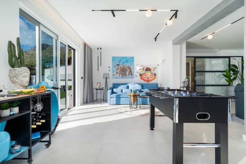 Villa Naaria mit Pool Split