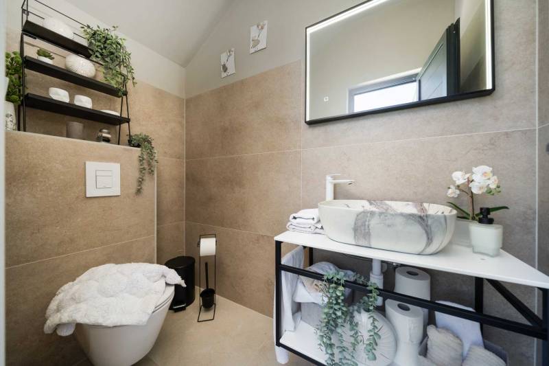 Villa Naaria mit Pool Split