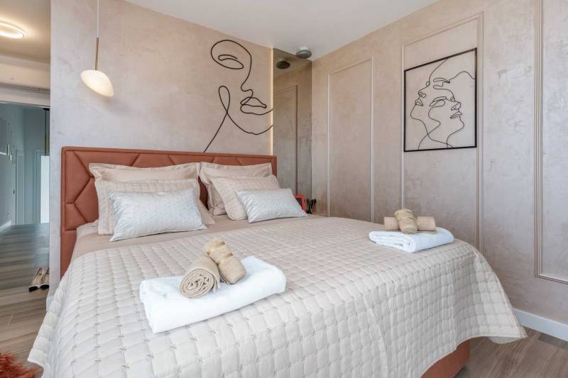 Villa Naaria mit Pool Split