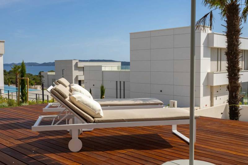 Villa Lusso Terzo with Pool Ugljan