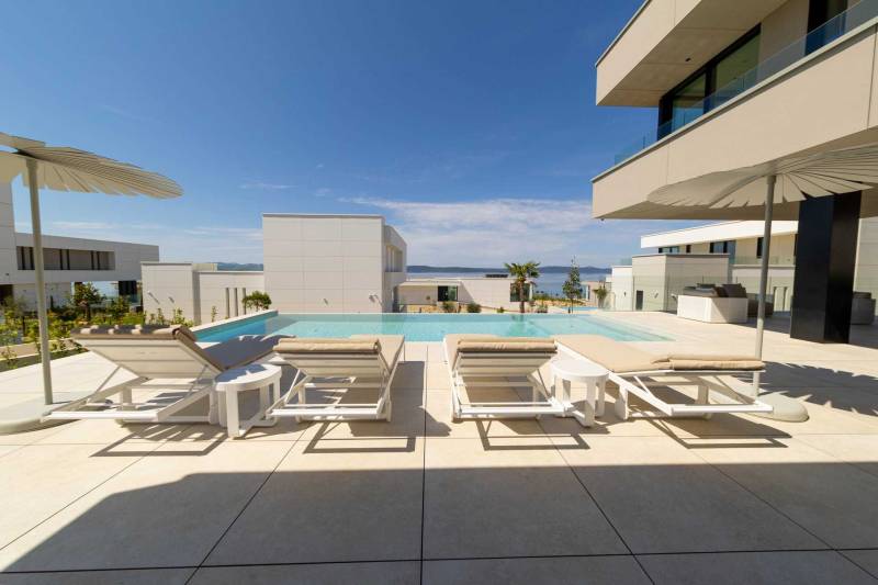 Villa Circolo Primo with Pool