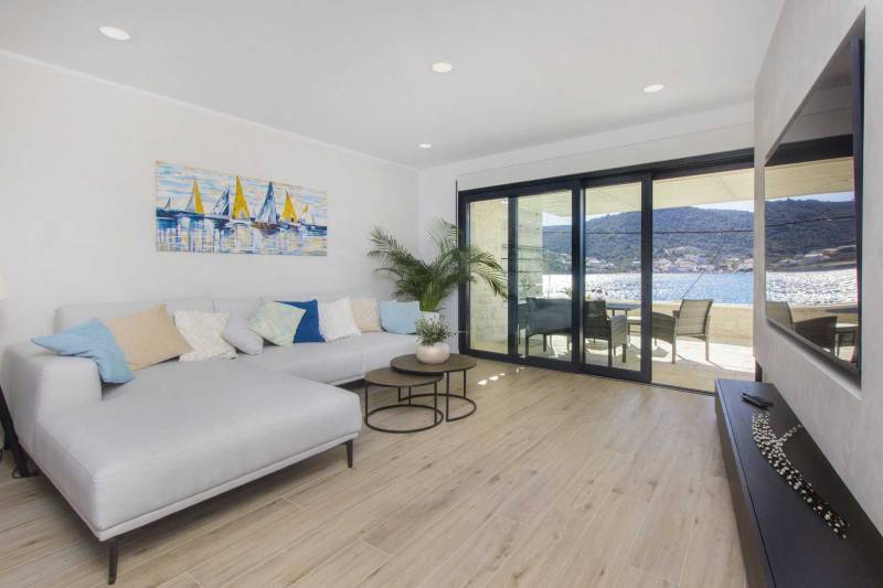 Willa Vela Aurea przy plaży z basenem Trogir