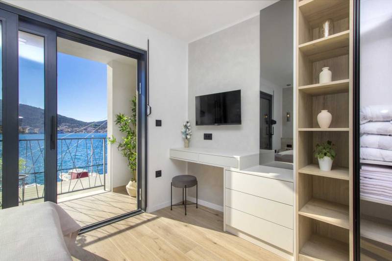 Willa Vela Aurea przy plaży z basenem Trogir