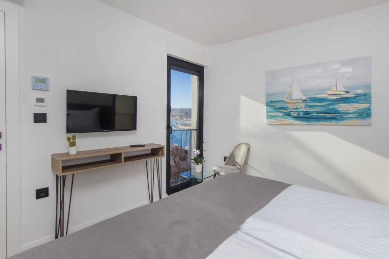 Willa Vela Aurea przy plaży z basenem Trogir