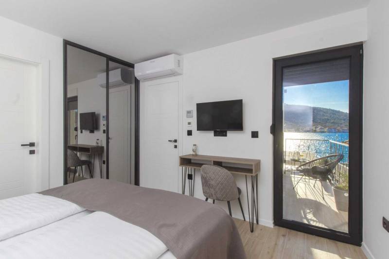 Willa Vela Aurea przy plaży z basenem Trogir