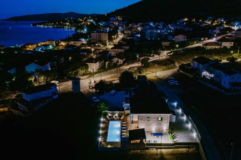 Villa Del Tempo with Pool Trogir
