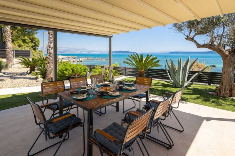 Strandvilla Tota med Basseng Trogir