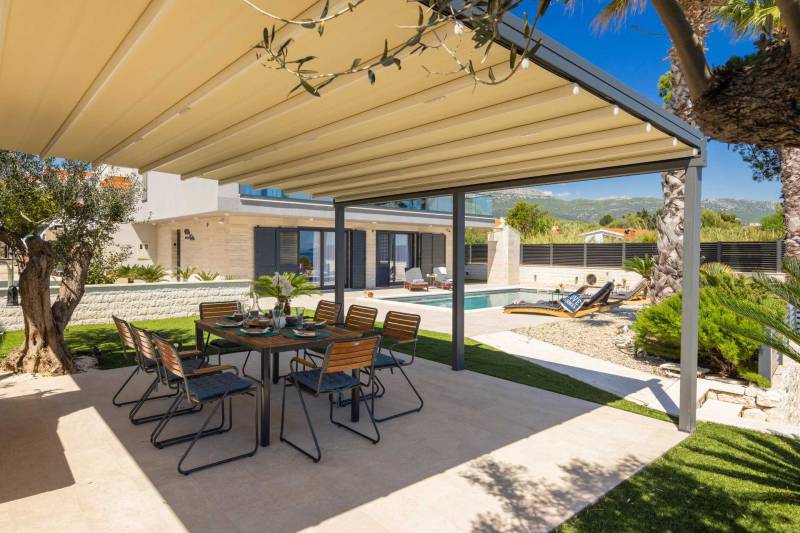 Strandvilla Tota med Basseng Trogir