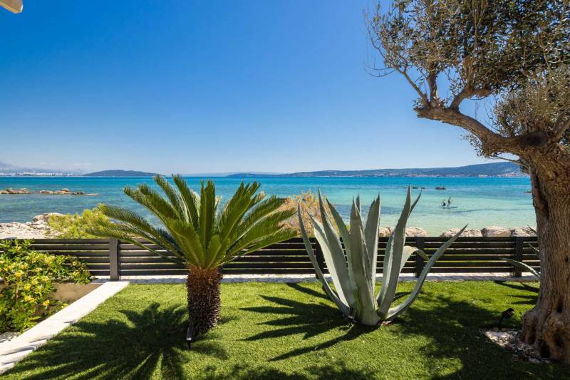 Strandvilla Tota med Basseng Trogir
