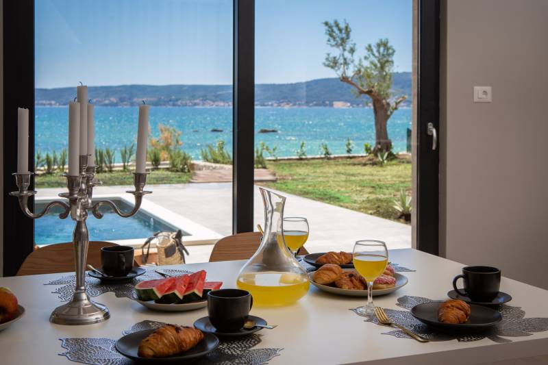 Strandvilla Tota med Basseng Trogir