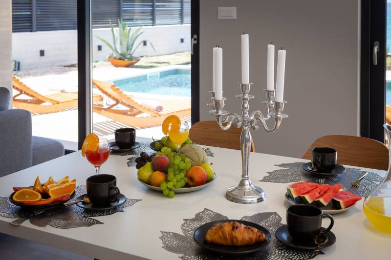 Strandvilla Tota med Basseng Trogir