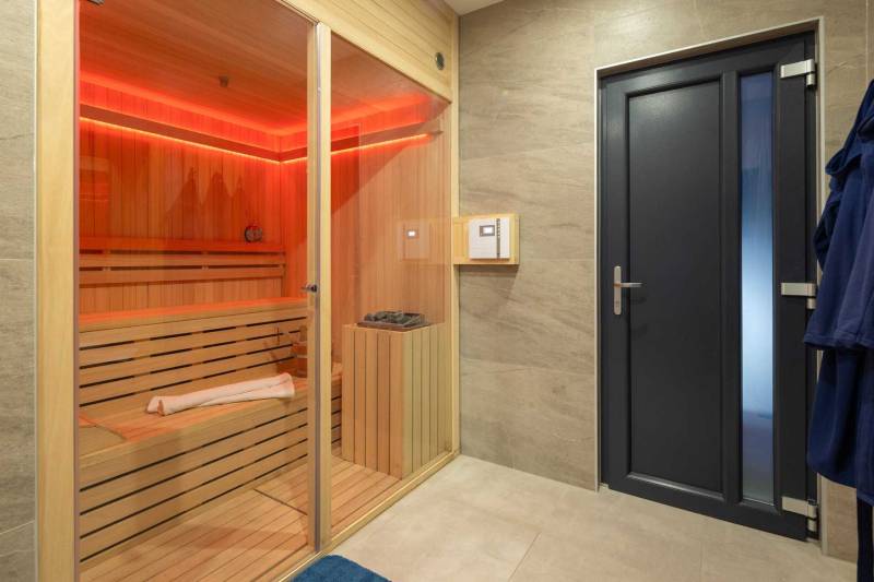 Strandvilla Tota med Basseng Trogir