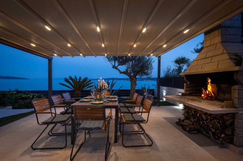 Strandvilla Tota med Basseng Trogir