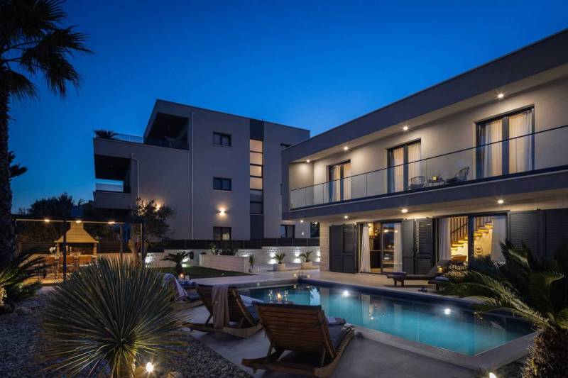 Strandvilla Tota med Basseng Trogir