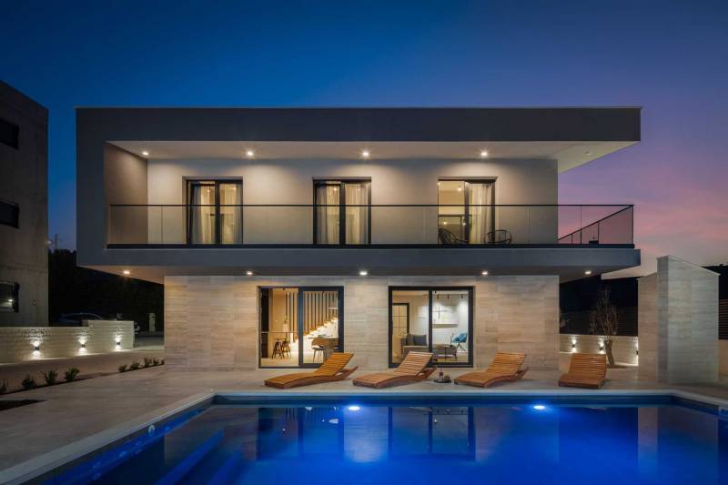 Strandvilla Tota med Basseng Trogir