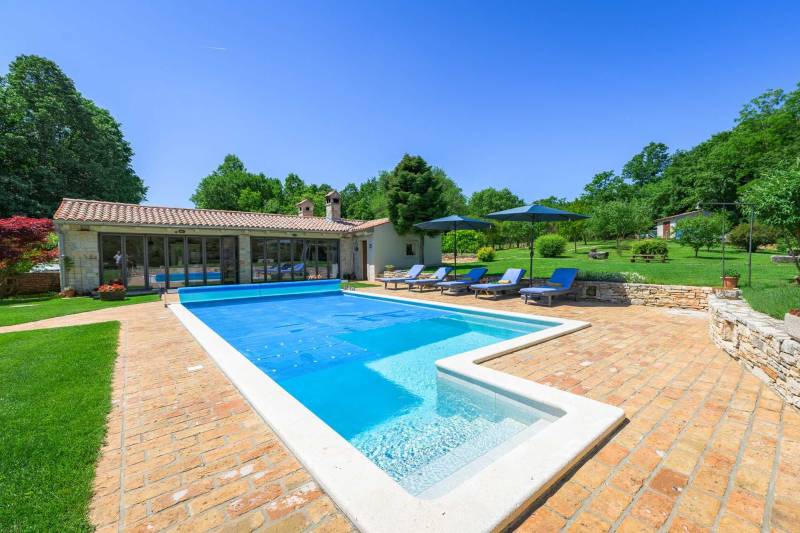Holiday Home Green Escape with Pool Pula