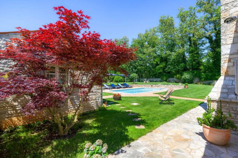 Holiday Home Green Escape with Pool Pula