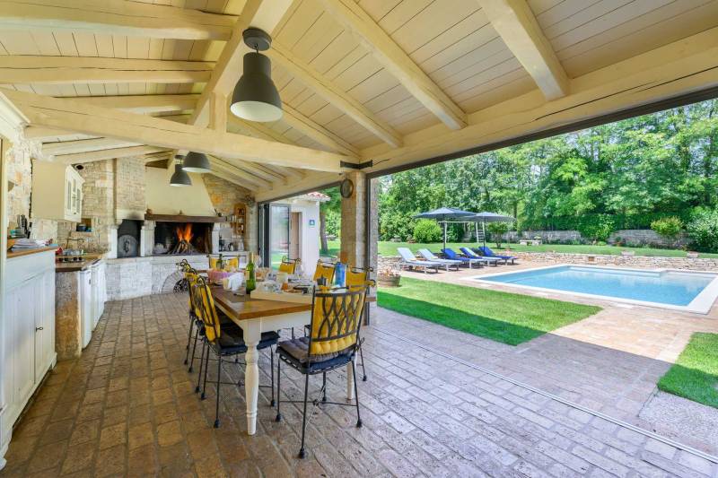 Holiday Home Green Escape with Pool Pula