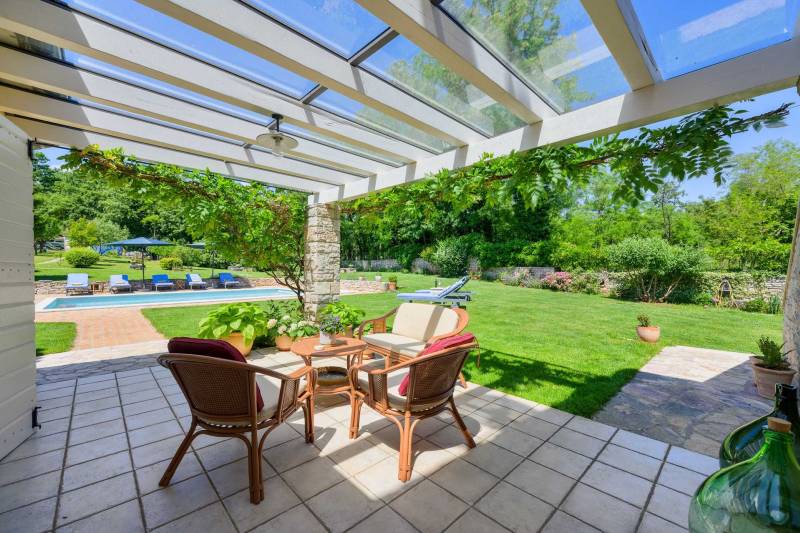 Holiday Home Green Escape with Pool Pula