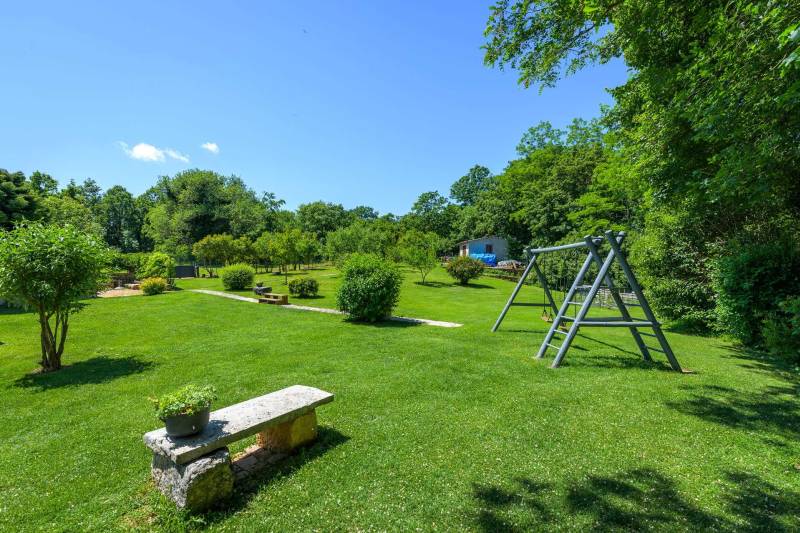 Holiday Home Green Escape with Pool Pula