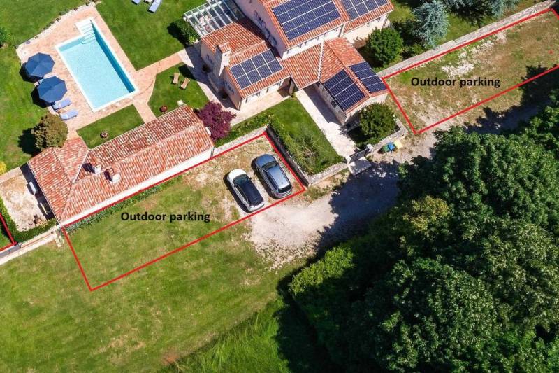 Holiday Home Green Escape with Pool Pula